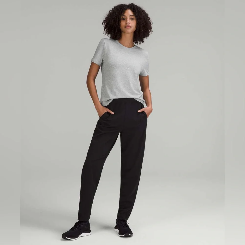 Lululemon Love Crewneck T-Shirt Heathered Core Light Grey‎ XS